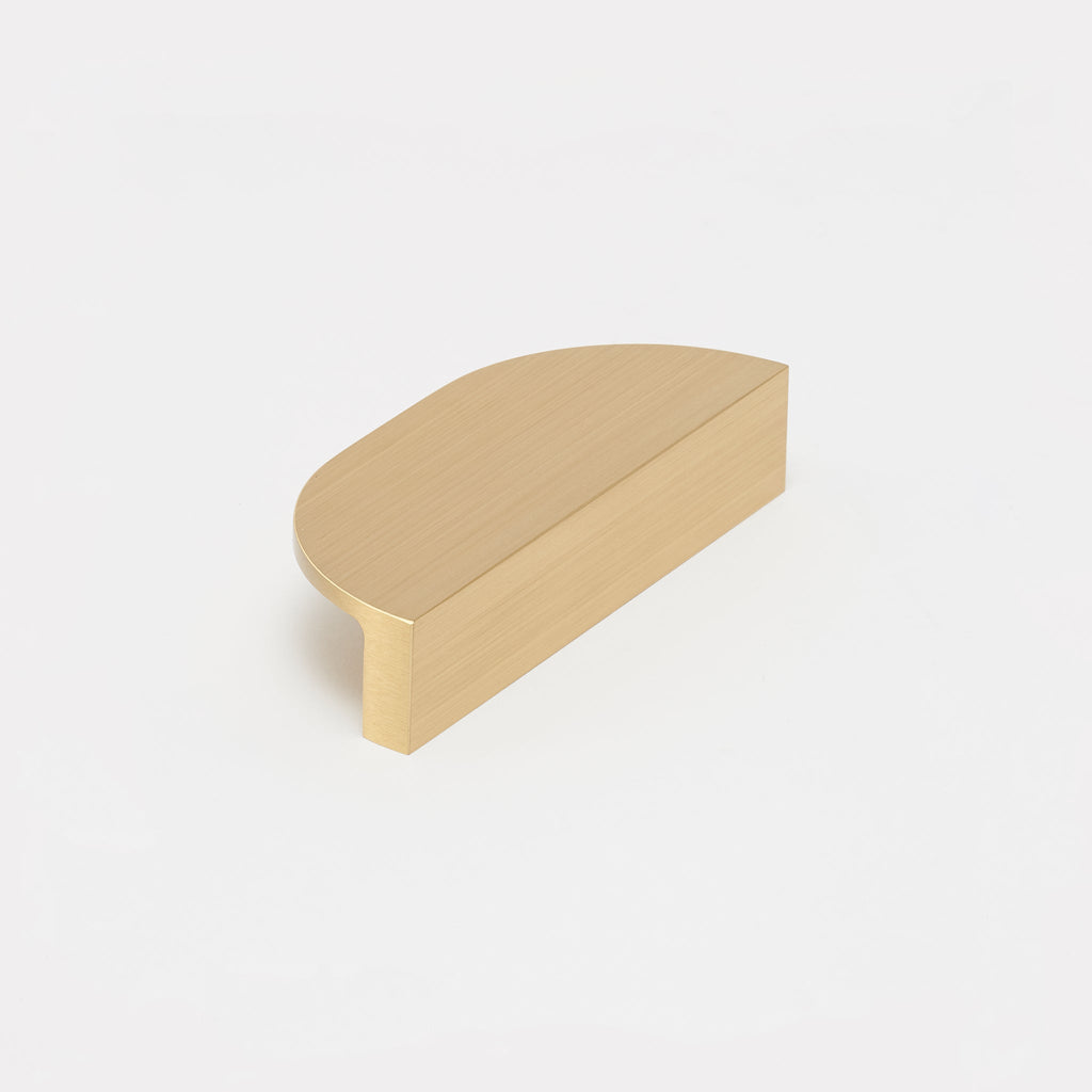 Bow Brass Cabinet Pull in Polished Brass — side view