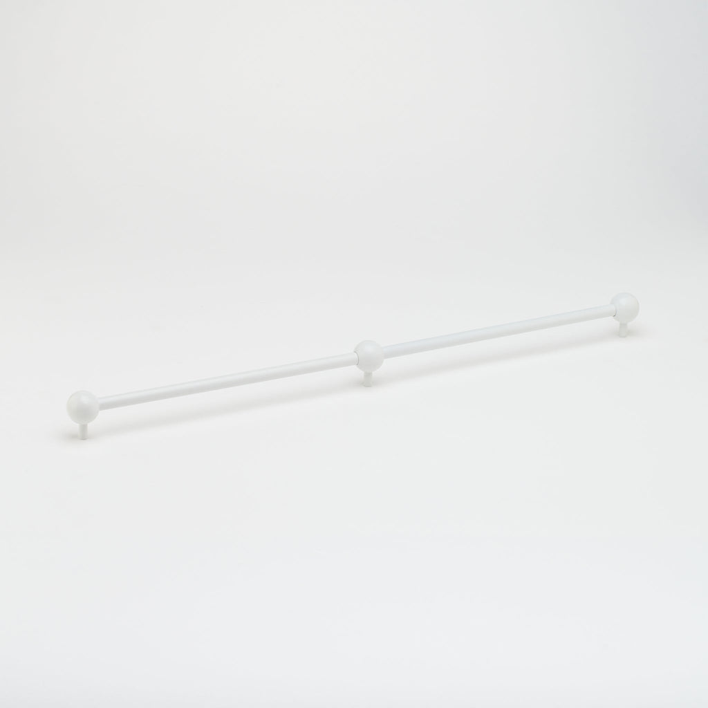 Globe Appliance Pull in White