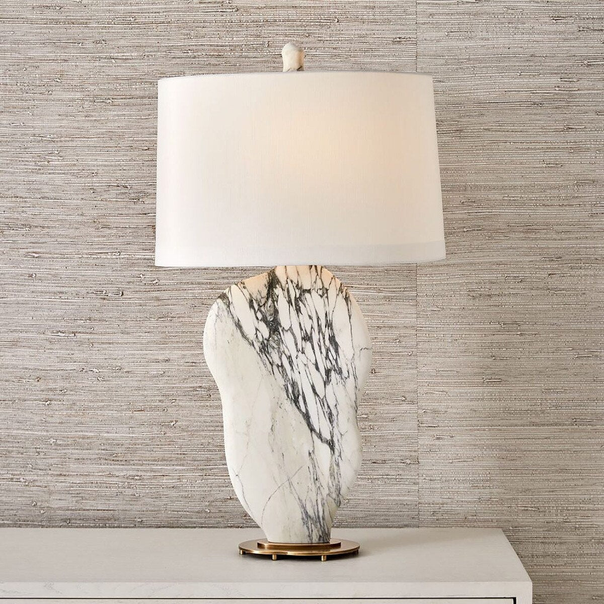 Contour Marble Table Lamp scale view