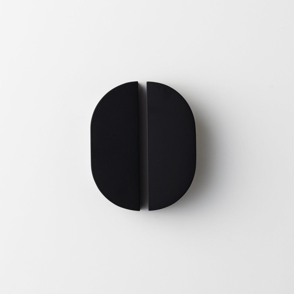 Bow Brass Cabinet Pull in Black