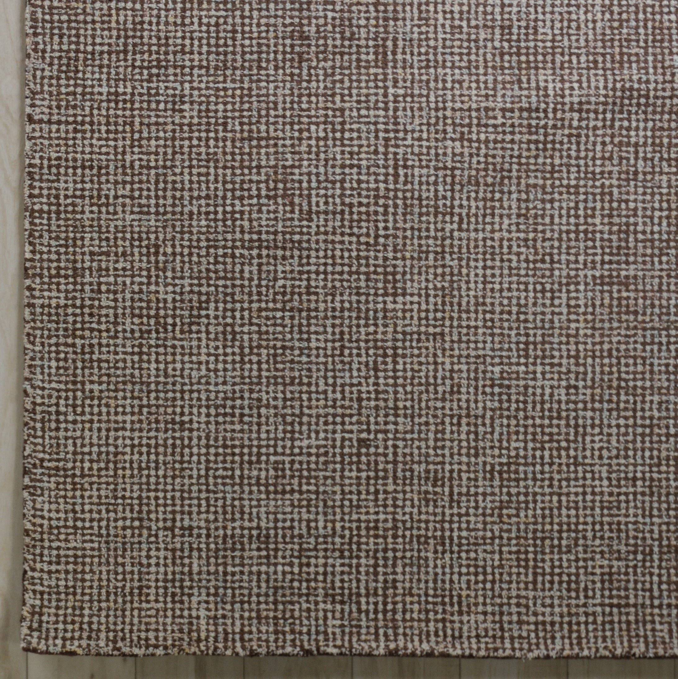 Sonoma Hand-Tufted Wool Rug - Brown & Ivory - edge close-up